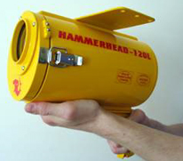 Подводный видеобокс изображен со старым передним иллюминатором